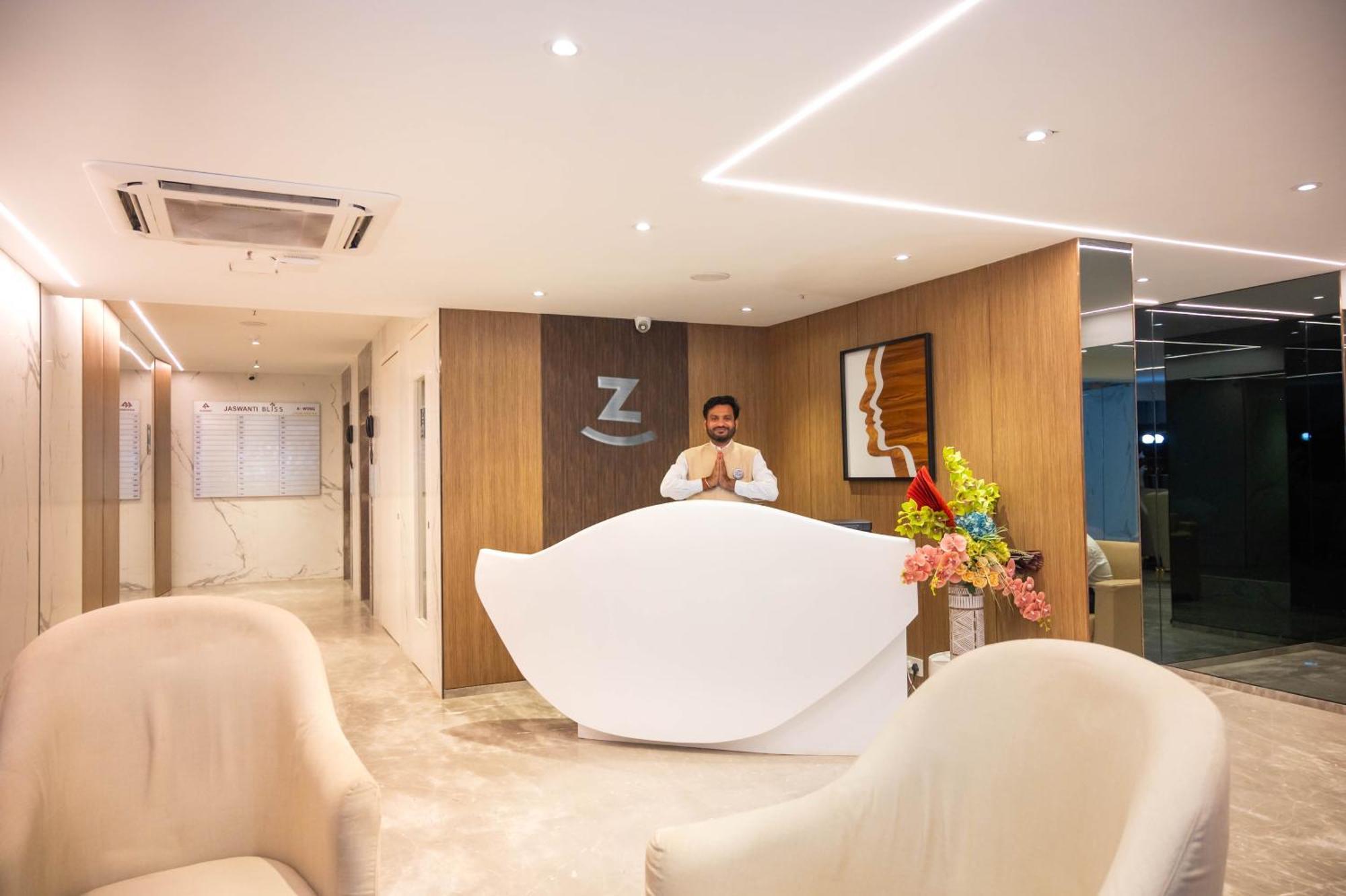 Z Bliss Suites, Bkc Mumbai Exteriör bild